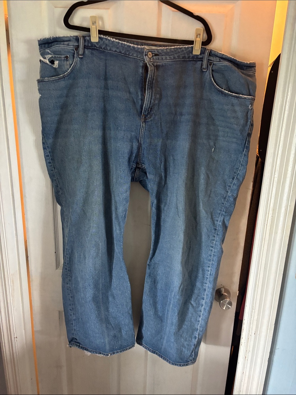 Abercrombie & Fitch Women's Straight Leg Jeans - Medium Blue